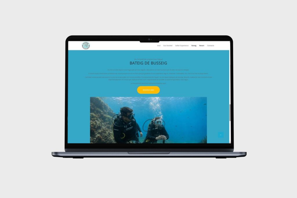 Web de Snorkel Cap de Creus: «Bateig de busseig» en MacBook